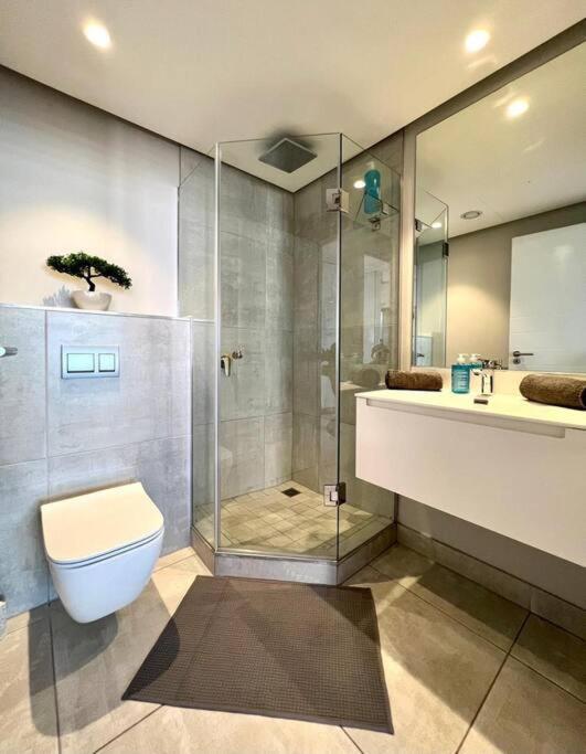 Skyline Views Stylish Studio With Pool, Parking No Load Shedding 케이프타운 외부 사진